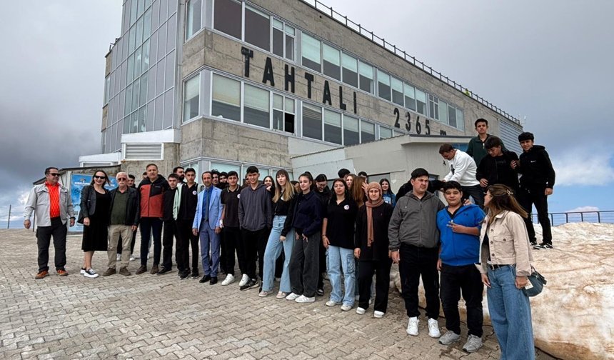 Kemer'de öğrencilere eğlenceli etkinlik