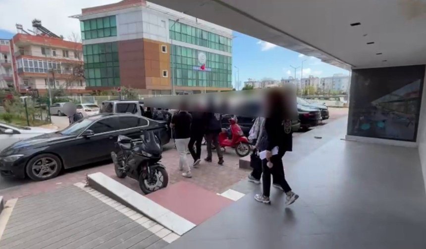 Antalya'da dolandırıcılara operasyon: 16 gözaltı