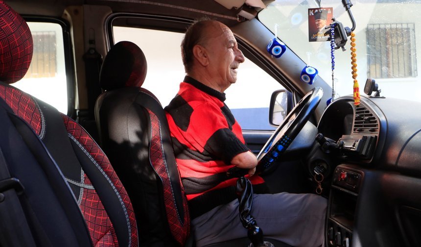 Onu görenler azmine hayran kalıyor