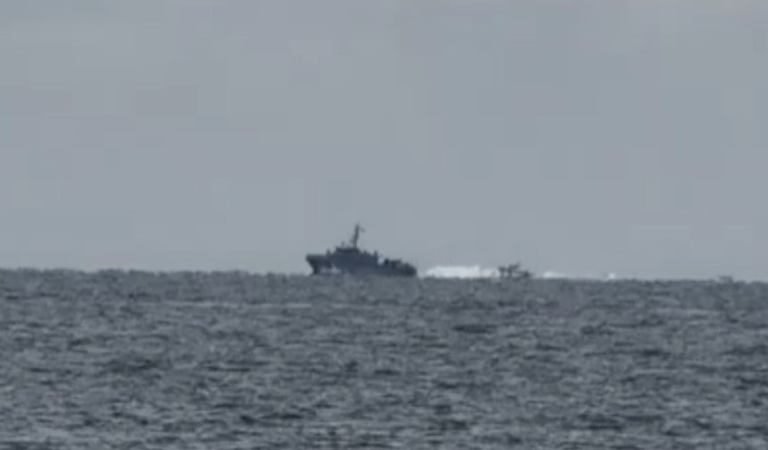 Yunan Sahil Güvenlik, Türk Sahil Güvenlik botunu görünce kaçtı