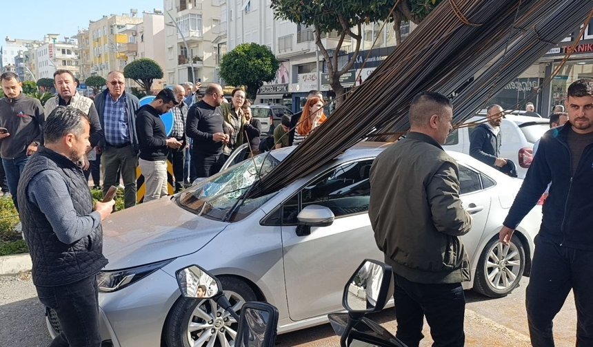 Manavgat'ta feci kaza kamerada