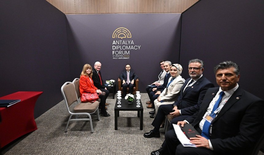 Bakan Kacır’dan teknoloji diplomasisi