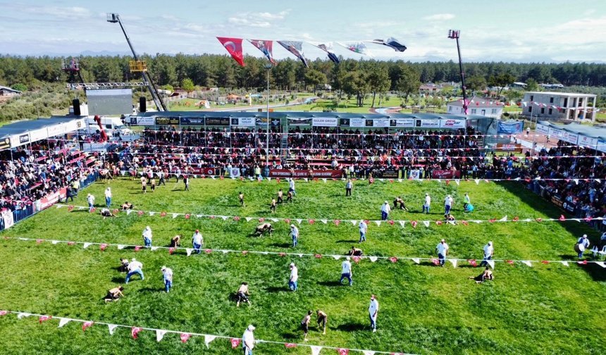 Kepez'de pehlivanlar er meydanında