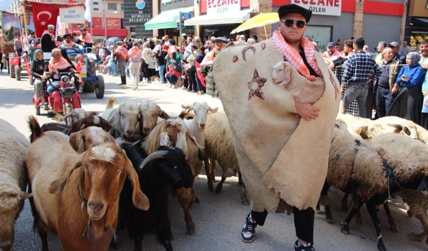 Kumluca'da festival başladı