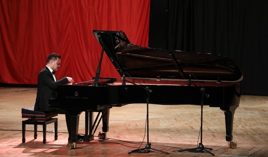 Antalya'da piyano resitali