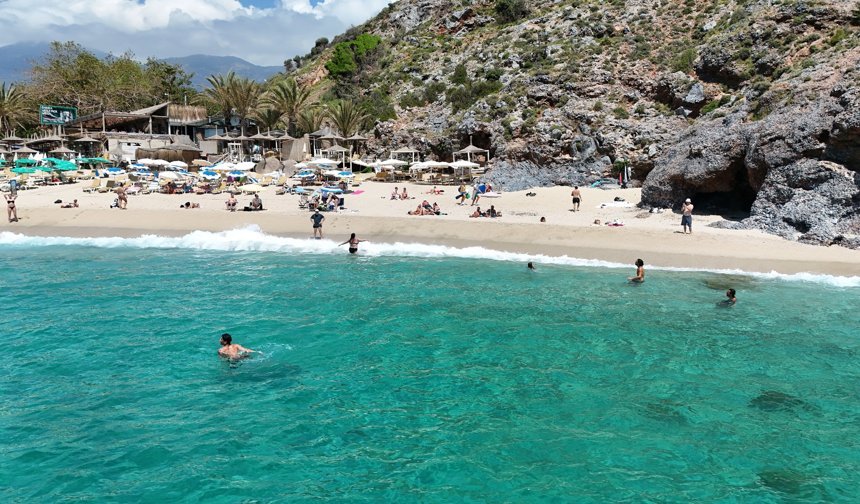 Alanya'ya yaz geldi