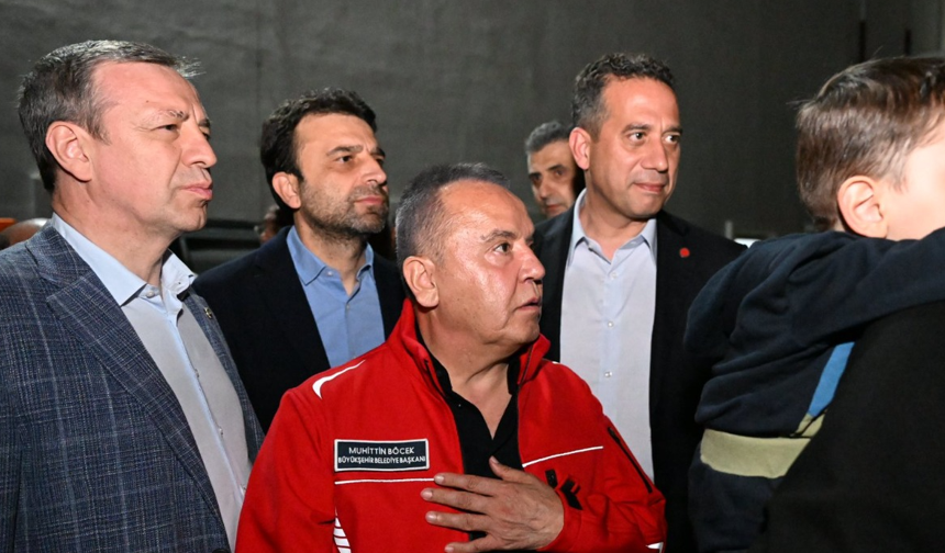 Ali Mahir Başarır’dan 'teknede eğlence' iddialarına yanıt!