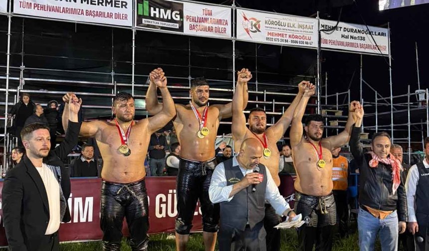 Kemerli güreşçiden üçüncülük