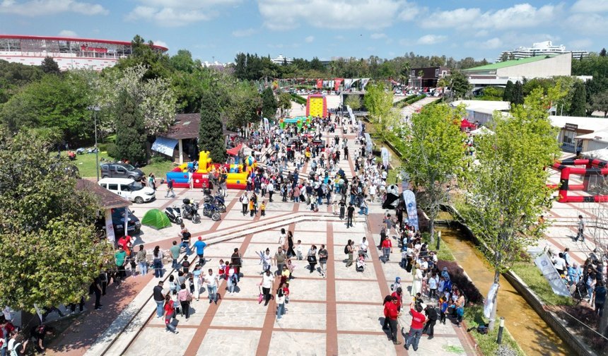 Antalya'da 23 Nisan'a özel coşku dolu festival