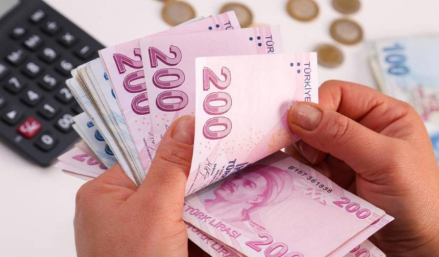 Maaşlar erimeye devam ediyor