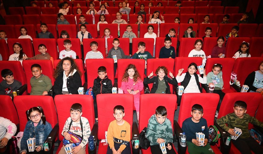Kemer'de sinema keyfi