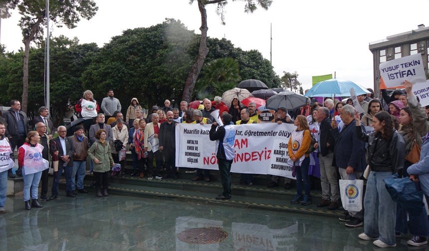 Cumhuriyet Meydanı’nda ‘yaşam nöbeti’ tuttular