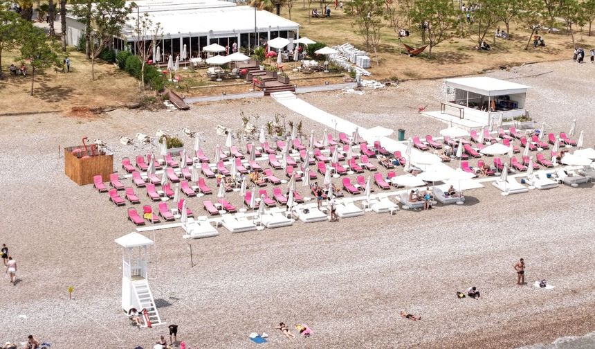 Antalya'da turizm sezonu açıldı