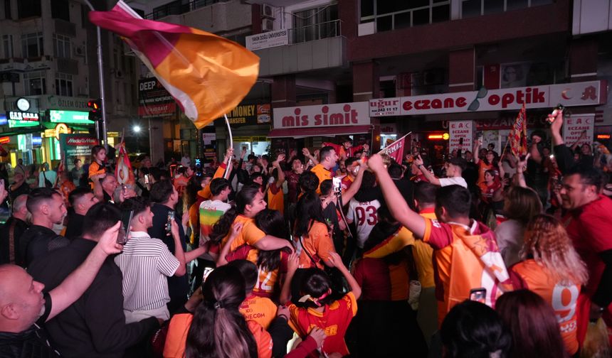 Antalya'da şampiyonluk kutlamaları