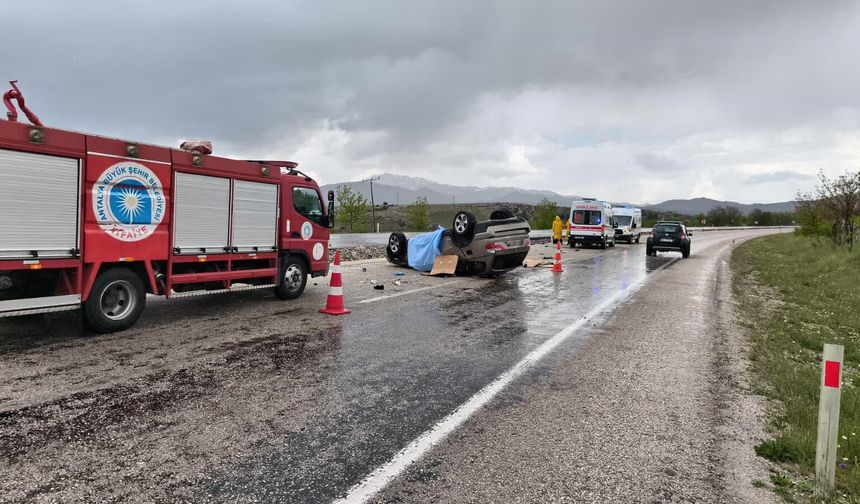 Korkuteli'de feci kaza: 2 ölü, 2 yaralı