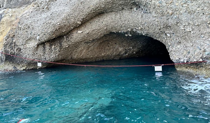 Döküntü Koyu'nda mağaraya girmek yasaklandı