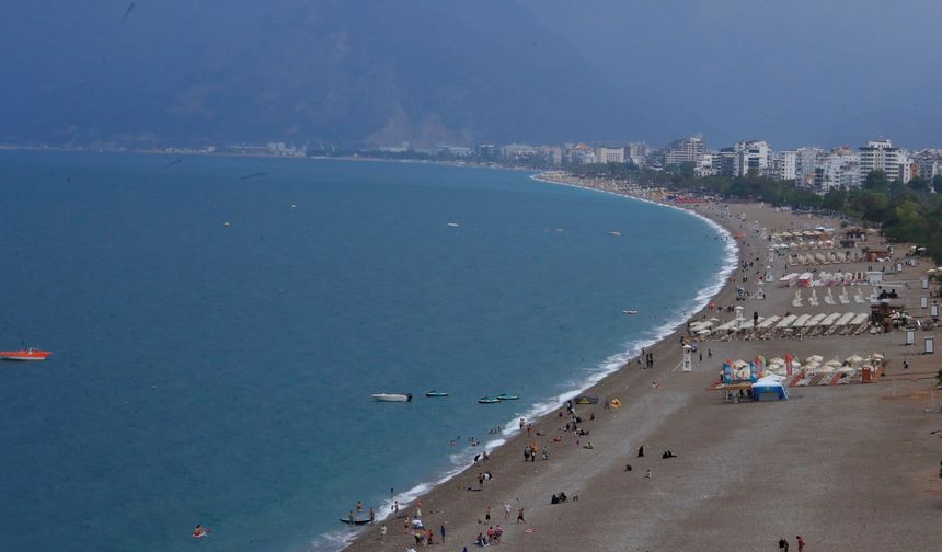 Antalya'da iki farklı mevsim