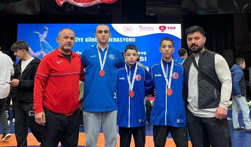 Korkuteli'nin pehlivanları destan yazdı