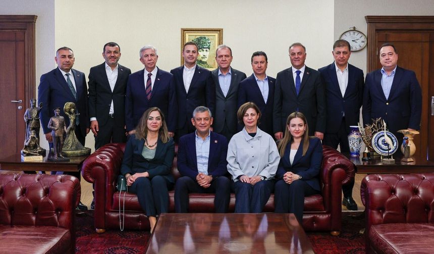 CHP’li büyükşehir belediye başkanlarından kurultay çağrısı