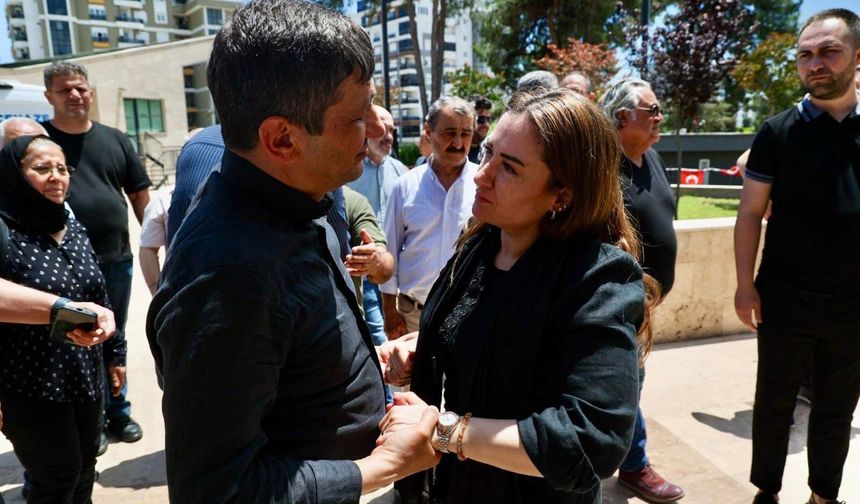 Gözyaşlarıyla uğurlandı