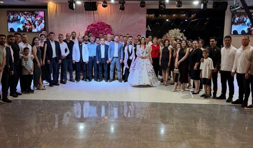Anahtar Parti’yi buluşturan düğün