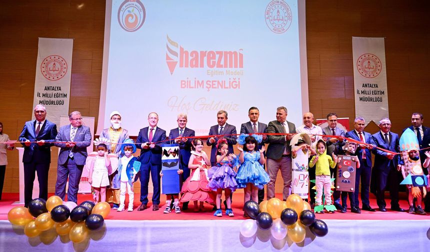 Antalya'da bilim şenliği