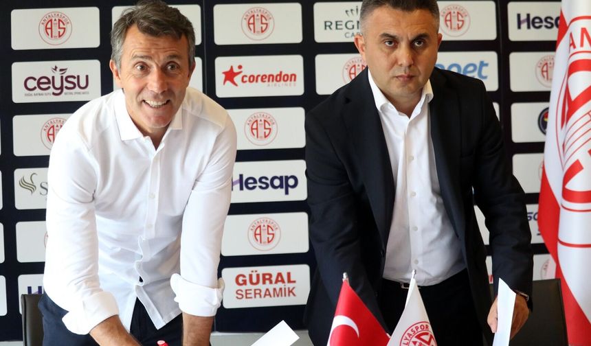 Antalyaspor'un yeni teknik direktörü Bülent Korkmaz oldu