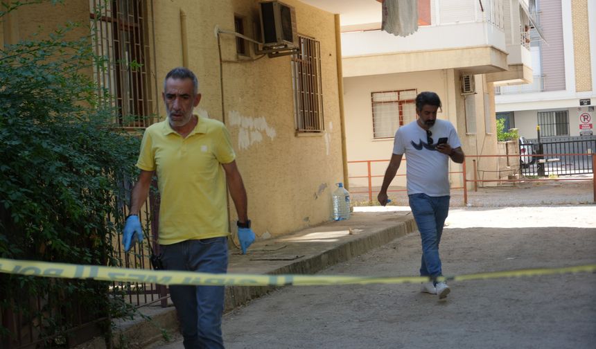 Öğretmen eşini ve kayınpederini öldürdü