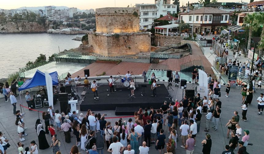 Hıdırlık Kulesi'nde konser