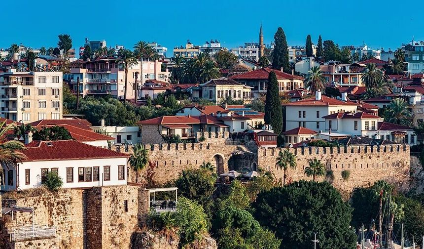 Kaleiçi esnafı ruhsat süreçlerinden şikâyetçi