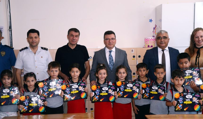 Serik'te öğrencilerin karne heyecanı