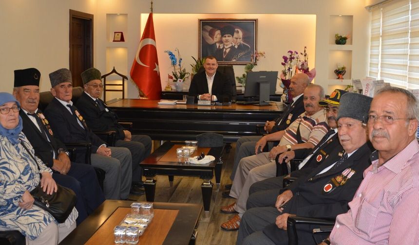 Korkuteli'de Kaymakam Yılmazer'e ziyaret