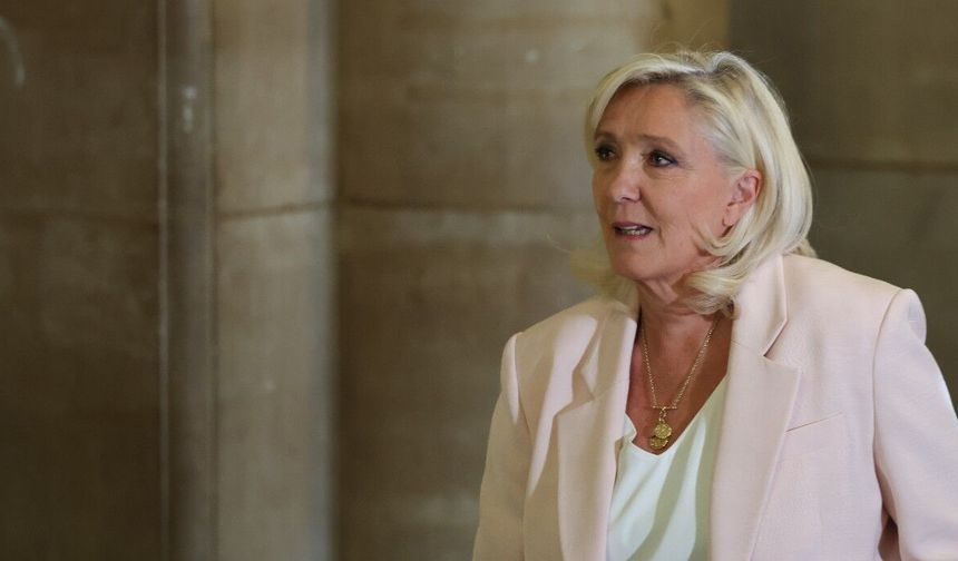 Marine Le Pen’e 3 yıl hapis ve 45 ay siyasi yasak