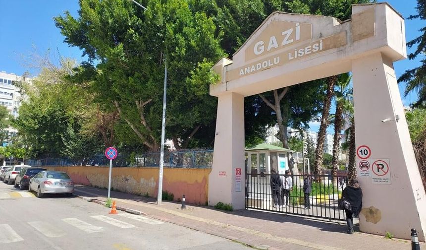 Gazi Anadolu Lisesi yenileniyor