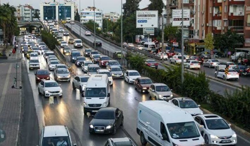 Antalya trafiği alarm veriyor!
