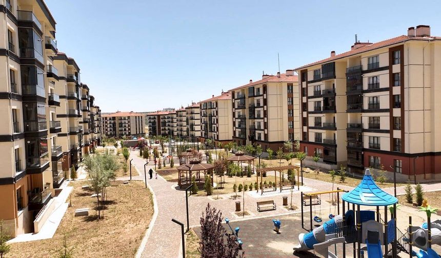 Antalya’da sosyal konut çağrısı