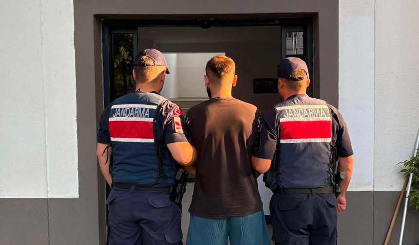 Antalya'da son 1 ayda bin 331 aranan kişi yakalandı