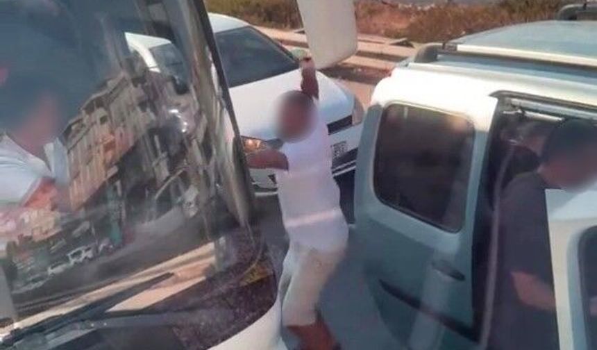 Manavgat'ta trafikte kavga