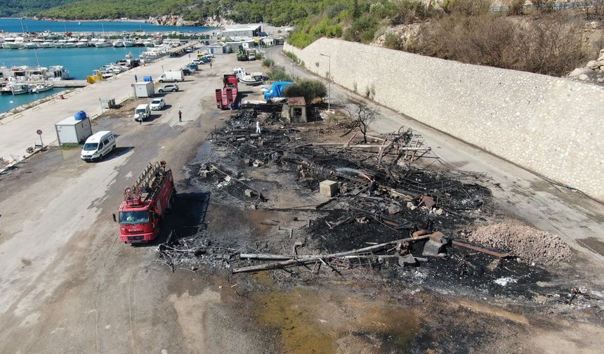 Balıkçı Barınağı'ndaki yangının bilançosu ortaya çıktı