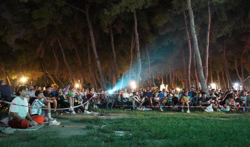 Hayatpark'ta açık sinema keyfi