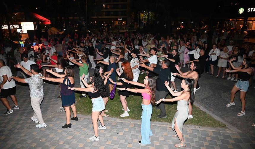 Kemer doyasıya eğlendi