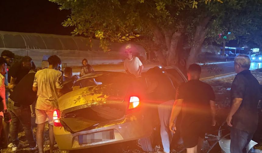 Kazada sağlık çalışanı öldü, kardeşi ağır yaralandı