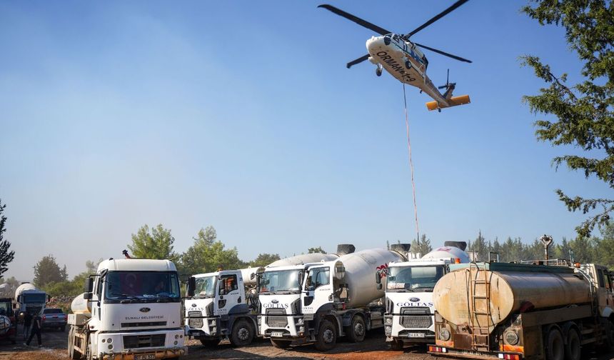Köylüler su boşalttı helikopter havuzdan aldı
