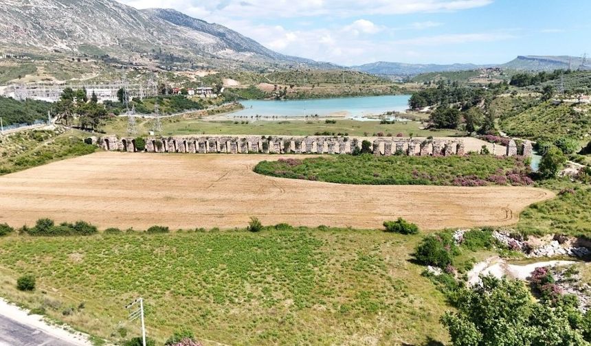 Manavgat'tın tarihi mirası can çekişiyor