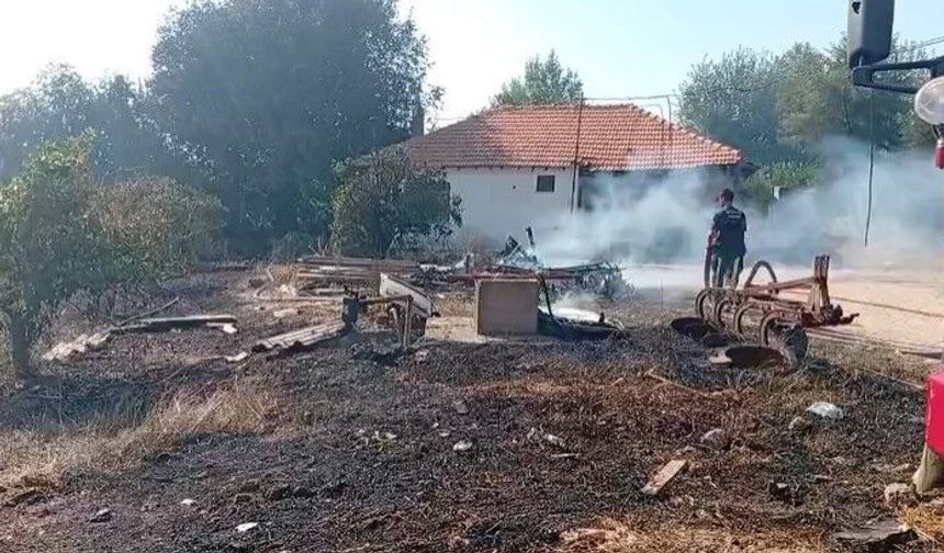 Serik'te korkutan yangın