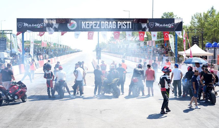 Kepez’de Moto Drag heyecanı