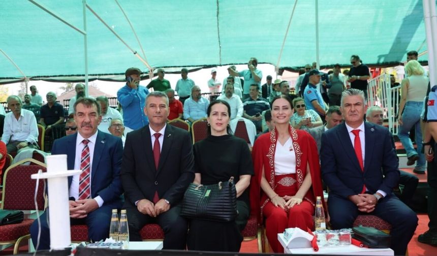 Antalya teşkilatı Korkuteli’de şenlik ve güreşleri takip etti