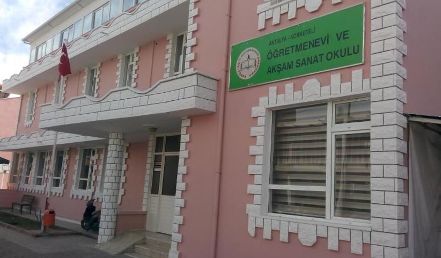 Korkuteli Öğretmenevi yenileniyor