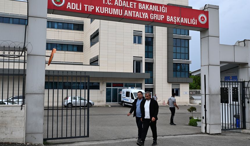 Vücudunda 13 bıçak yarası
