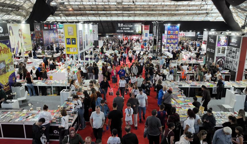 Kitap Fuarı'na büyük ilgi